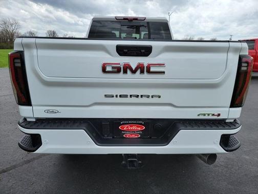 2025 GMC Sierra 2500 AT4