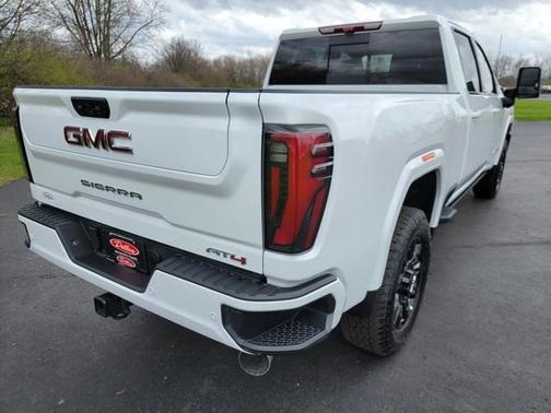 2025 GMC Sierra 2500 AT4