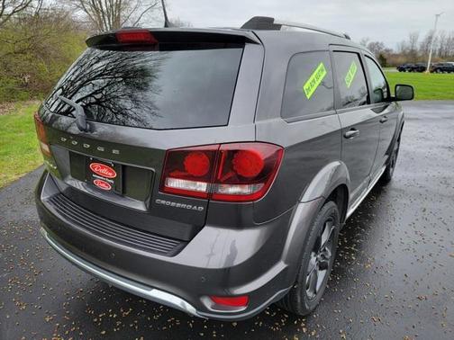 2020 Dodge Journey Crossroad