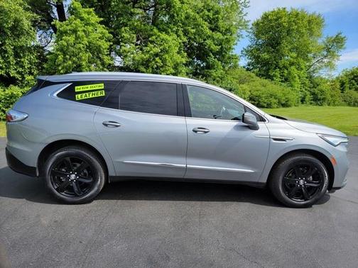 2023 Buick Enclave Essence FWD