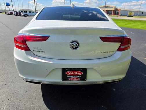 White Frost Tricoat 2017 Buick LaCrosse Essence