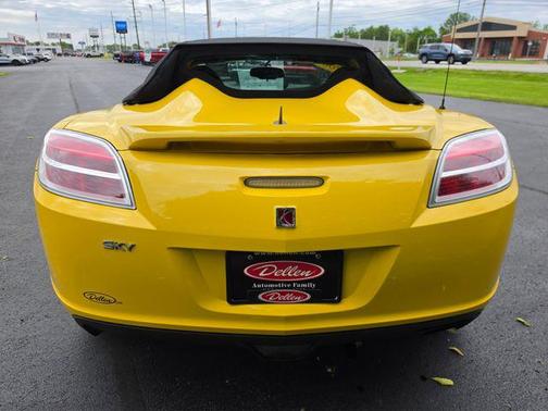 Sunburst Yellow 2008 Saturn Sky Base