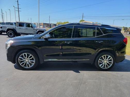 2022 GMC Terrain Denali
