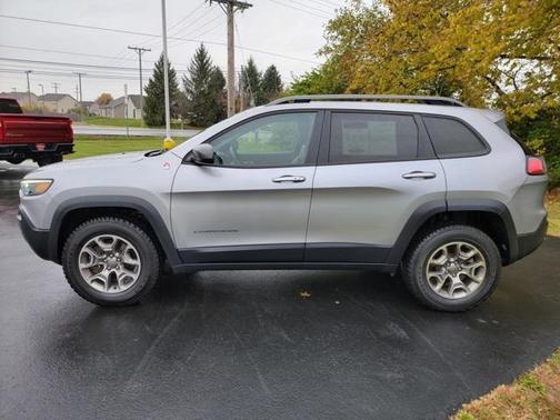 2020 Jeep Cherokee Trailhawk