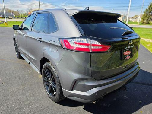 2021 Ford Edge ST Line