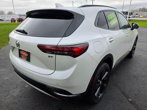 White Frost Tricoat 2023 Buick Envision Essence AWD