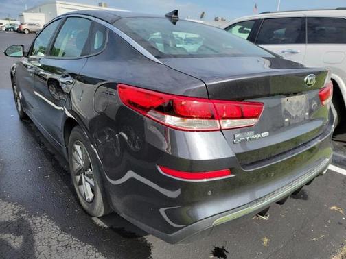2019 Kia Optima LX