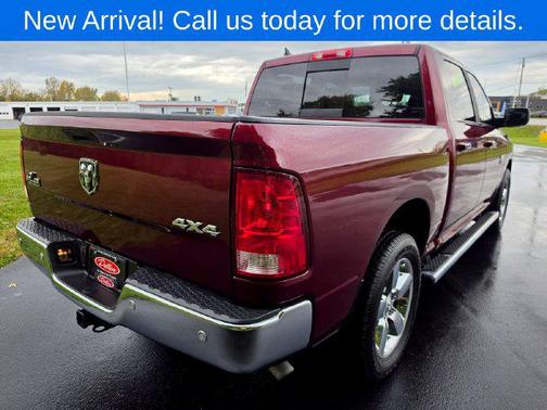 Delmonico Red Pearlcoat 2017 RAM 1500 Big Horn