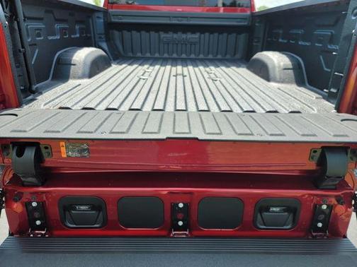 2025 GMC Sierra 2500 SLT