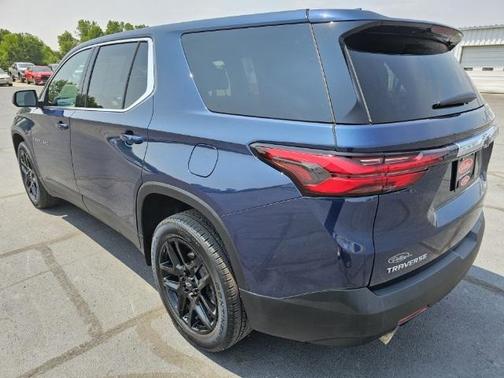 2022 Chevrolet Traverse LS