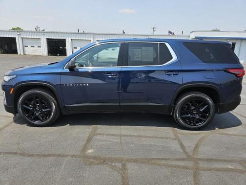 2022 Chevrolet Traverse LS