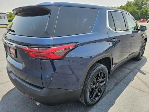 2022 Chevrolet Traverse LS