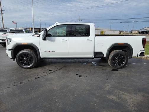 2026 GMC Sierra 2500 AT4