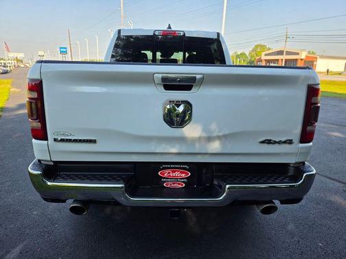Bright White Clearcoat 2022 RAM 1500 Laramie