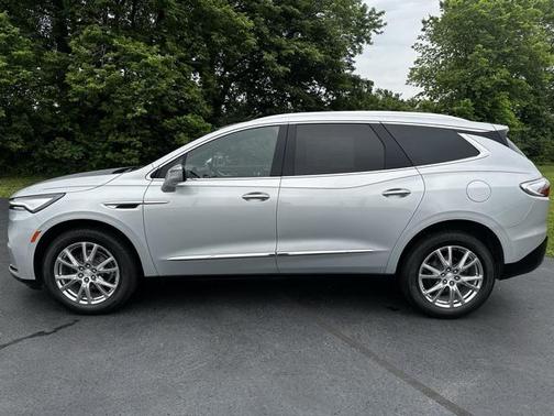 2022 Buick Enclave FWD Premium