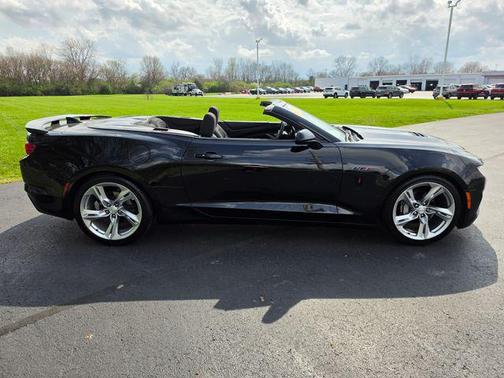 2020 Chevrolet Camaro RWD Convertible LT1
