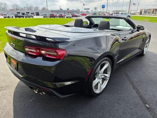 2020 Chevrolet Camaro RWD Convertible LT1