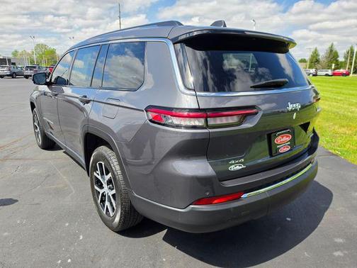 Baltic Gray Metallic Clearcoat 2023 Jeep Grand Cherokee L Limited