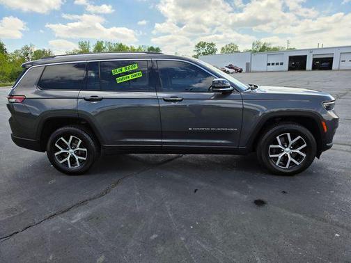 Baltic Gray Metallic Clearcoat 2023 Jeep Grand Cherokee L Limited