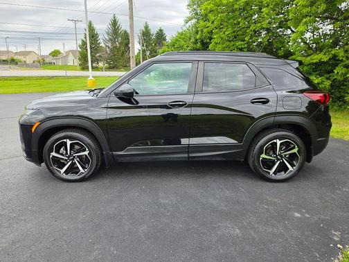 Mosaic Black Metallic 2022 Chevrolet Trailblazer RS