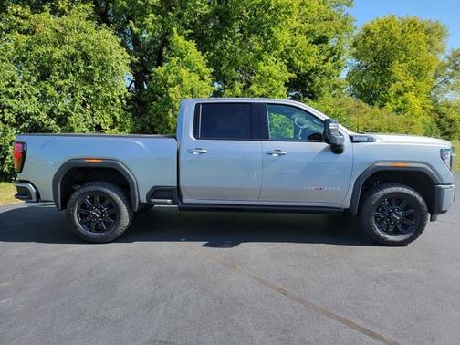 2025 GMC Sierra 2500 AT4