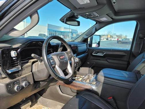 2024 GMC Sierra 2500 SLT