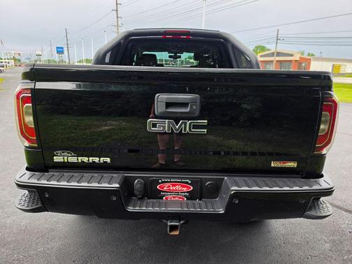 Onyx Black 2016 GMC Sierra 1500 SLT