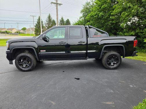 Onyx Black 2016 GMC Sierra 1500 SLT