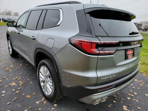 2026 GMC Acadia Elevation FWD