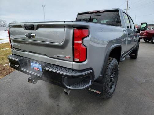 2024 Chevrolet Silverado 2500 4WD Crew Cab Standard Bed ZR2