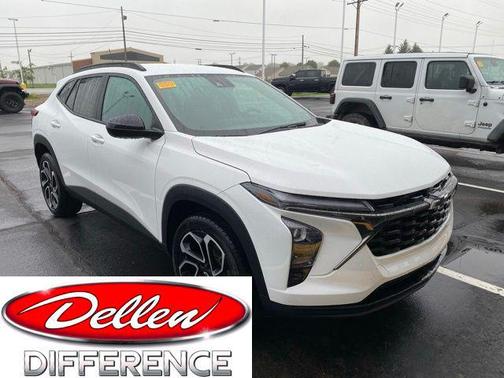 Summit White 2024 Chevrolet Trax FWD 2RS