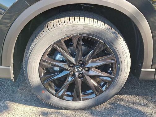 2025 Mazda CX-5 Carbon Edition