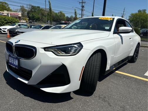 Alpine White 2023 BMW 230 i xDrive