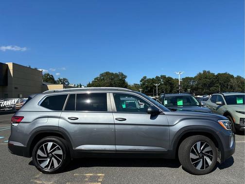 2024 Volkswagen Atlas 2.0T SEL