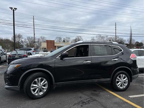 2016 Nissan Rogue SV