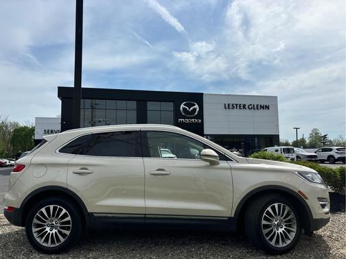 Ivory Pearl Metallic Tri-Coat 2018 Lincoln MKC Reserve