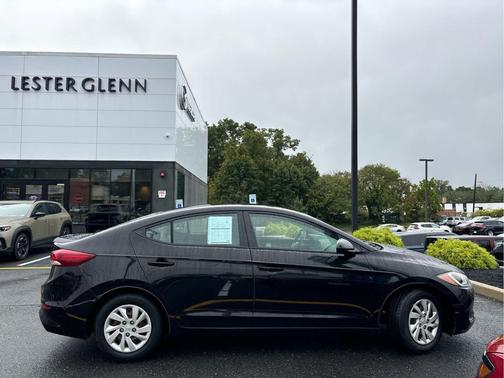 Phantom Black 2018 Hyundai ELANTRA SE