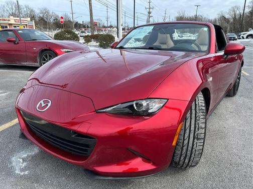 2019 Mazda MX-5 Miata RF Grand Touring