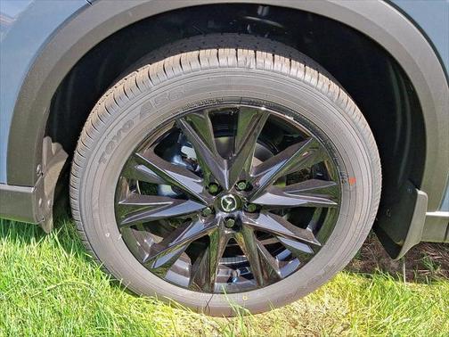 2025 Mazda CX-5 Carbon Edition
