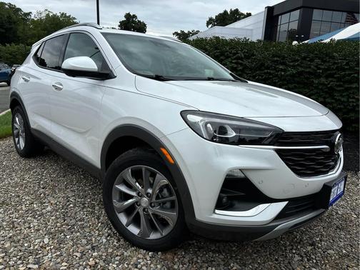 White Frost Tricoat 2023 Buick Encore GX Essence