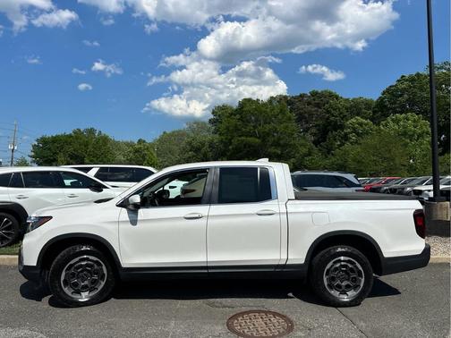 Platinum White Pearl 2024 Honda Ridgeline RTL