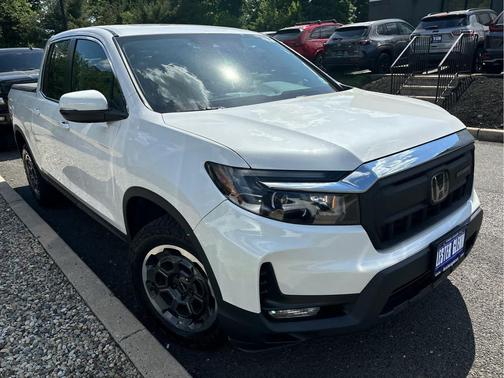 Platinum White Pearl 2024 Honda Ridgeline RTL