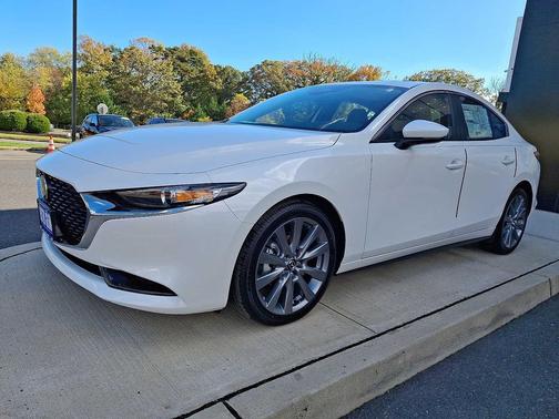 2025 Mazda Mazda3 FWD w/Preferred Package