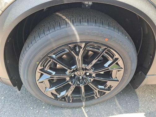 Zircon Sand Metallic 2026 Mazda CX-70 3.3 Turbo Preferred