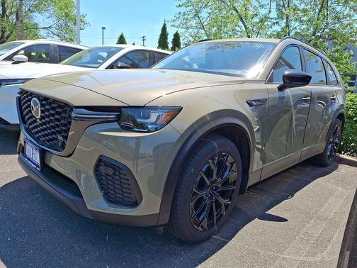 Zircon Sand Metallic 2026 Mazda CX-70 3.3 Turbo Preferred