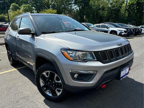 Billet Silver Metallic Clearcoat 2018 Jeep Compass Trailhawk