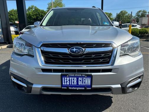 Ice Silver Metallic 2017 Subaru Forester 2.5i Premium