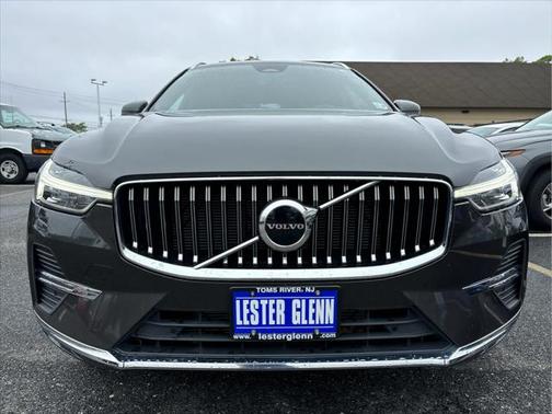 2022 Volvo XC60 B5 Inscription