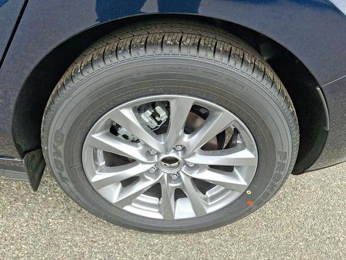 Deep Crystal Blue Mica 2026 Mazda Mazda3 FWD