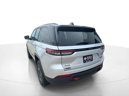 2022 Jeep Grand Cherokee Trailhawk